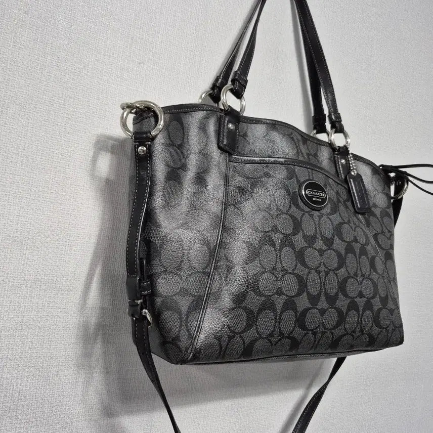 [BUNJANG] Coach Signature Black Tote Bag / 코치 시그니처 블랙 숄더백 토트백