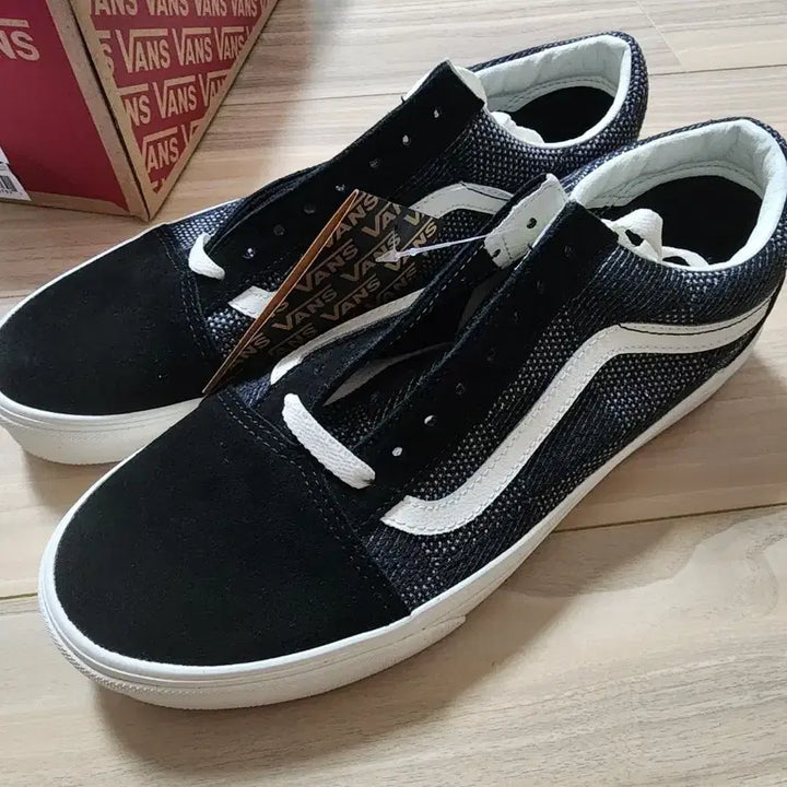 [BUNJANG] Vans Old Skool Check Black Sneakers (270) / 반스올드스쿨체크블랙반스신발스니커즈운동화270
