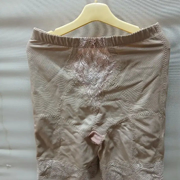 [BUNJANG] 100 Size Girdle with Lace Detail / 거들 100