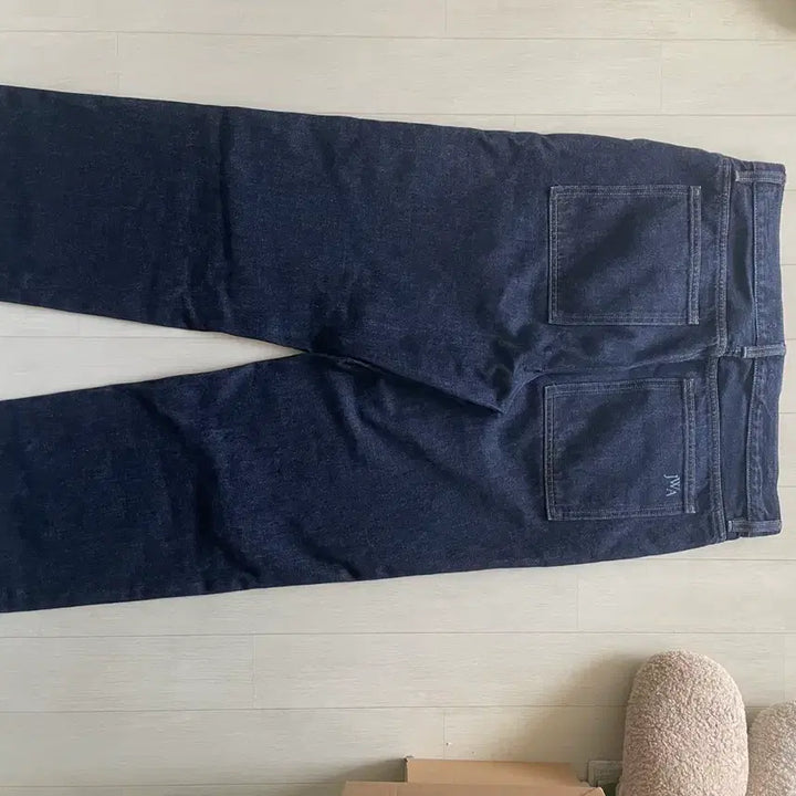 [BUNJANG] Uniqlo JW Anderson Straight Jeans Size 35 / 유니클로 JW앤더슨 스트레이트 진 35