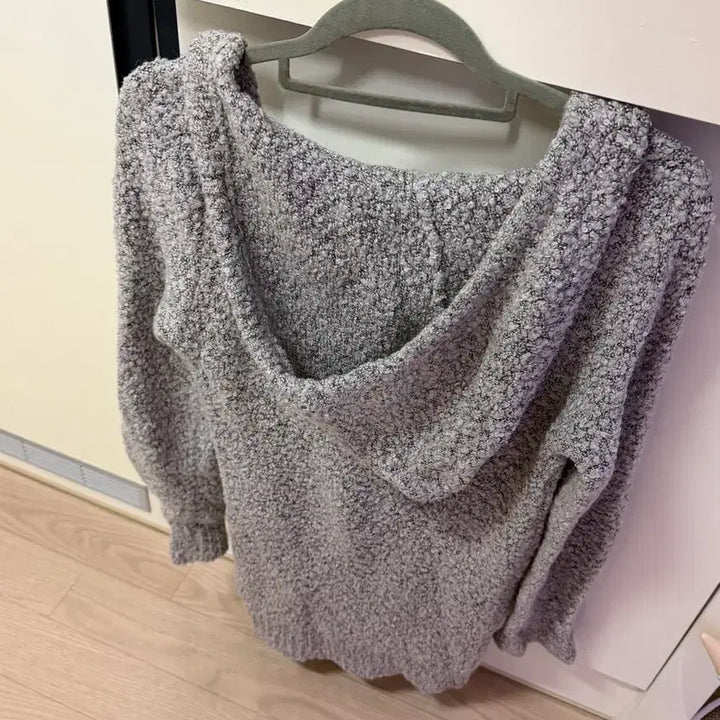 [BUNJANG] Vintage Pompom Knit Hoodie / 빈티지 폼폼 니트 후드