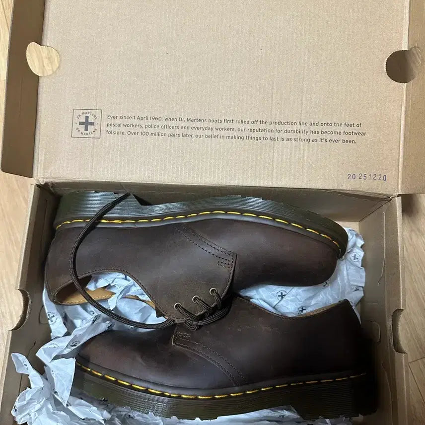 [SOLD OUT] 닥터마틴 1461 크레이지 홀스 브라운 270 새상품