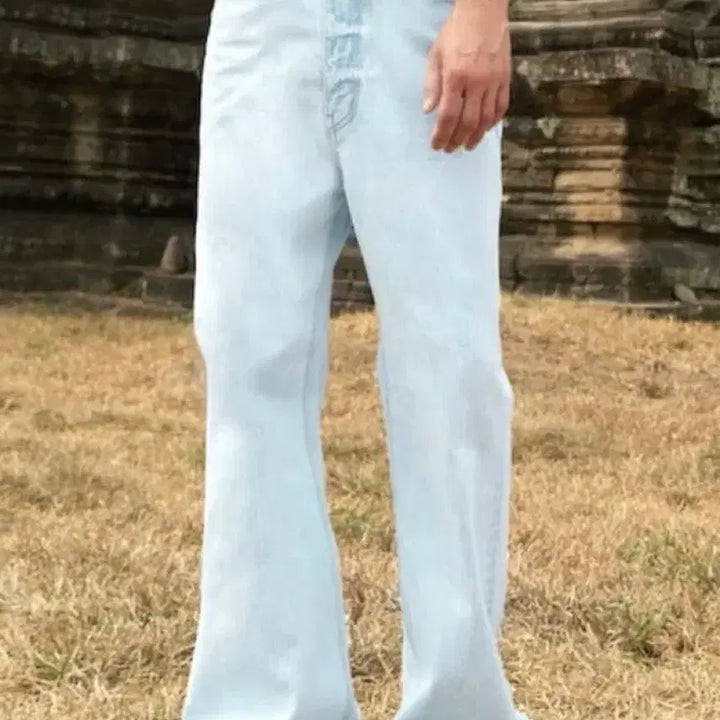 [BUNJANG] STU Flare Denim Pants S Light Blue / STU 플레어 데님 팬츠 S 연청