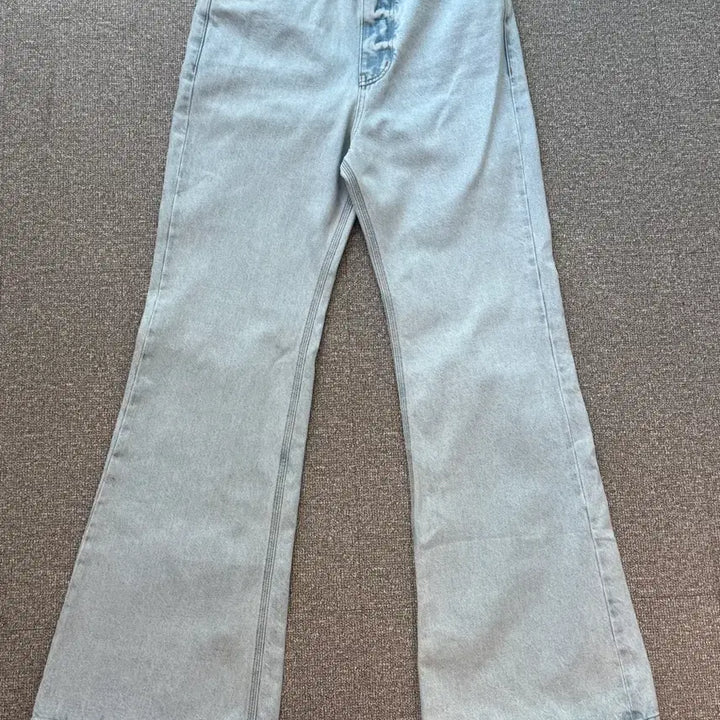[BUNJANG] STU Flare Denim Pants S Light Blue / STU 플레어 데님 팬츠 S 연청