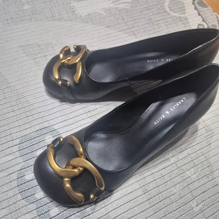 [BUNJANG] Charles &amp; Keith Pumps 235 / 새거)찰스앤키스 펌프스 235