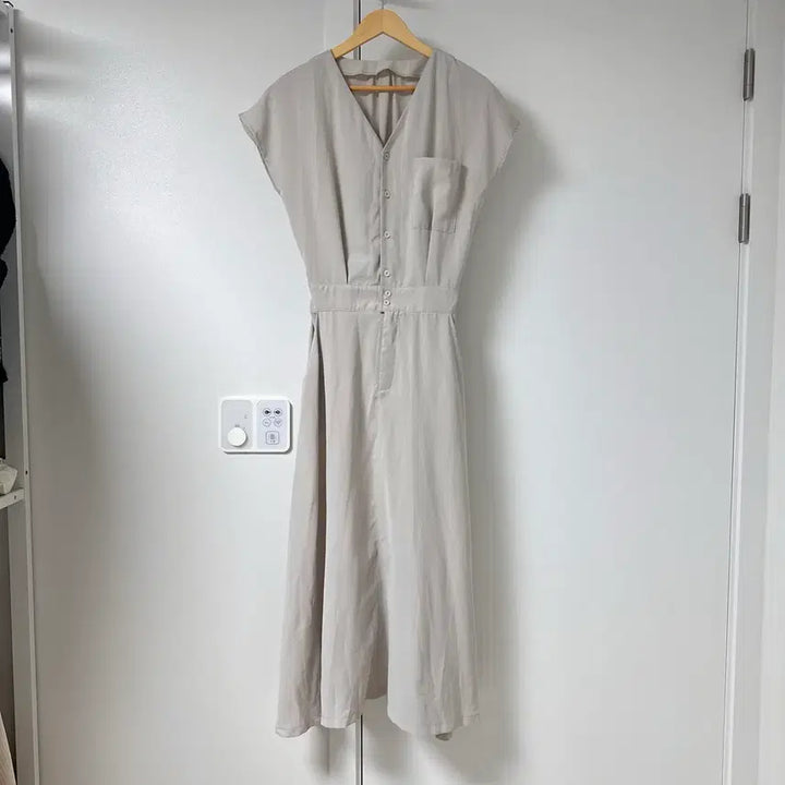 [BUNJANG] V-neck Flare Long Dress S / 브이넥 플레어롱원피스 S