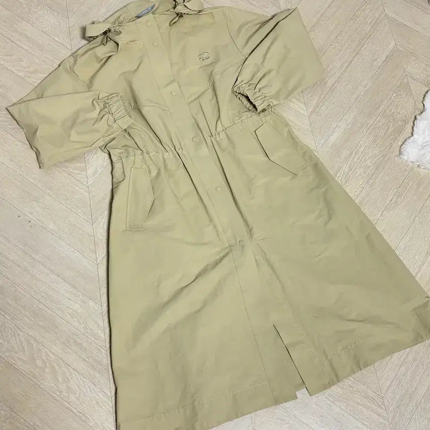 [SOLD OUT] 신세계 지컷 후드 트렌치코트 바람막이