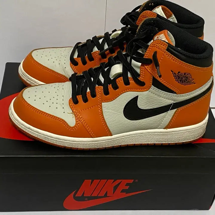 [BUNJANG] Jordan 1 Retro High OG Reverse Shattered Backboard Sneakers / (GS) 조던 1 레트로 하이 OG 리버스 쉐터드 백보드 245