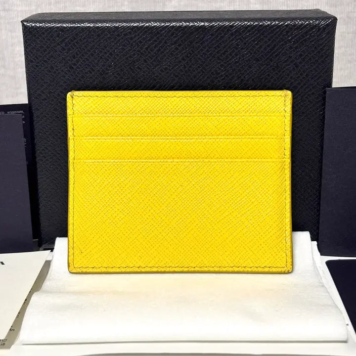 [BUNJANG] Prada Saffiano Leather Card Holder / [A+급/정품] 프라다 사피아노 레더 카드지갑