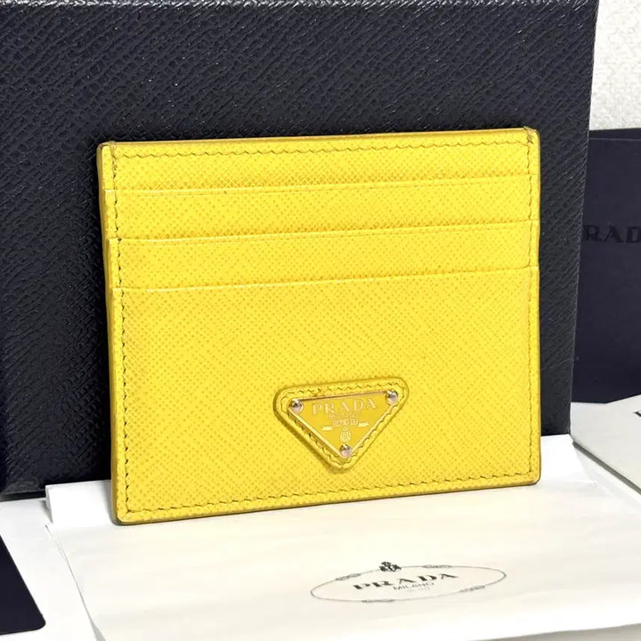 [BUNJANG] Prada Saffiano Leather Card Holder / [A+급/정품] 프라다 사피아노 레더 카드지갑