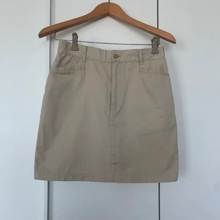 [BUNJANG] Calvin Klein Beige Mini Skirt Size 26 / Calvin Klein 캘빈클라인 베이지 미니스커트 26 사이즈