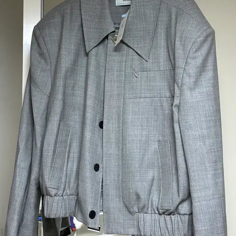 [BUNJANG] Waviness Tunneling Wool Cropped Blouson Jacket / 웨이비니스 터널링 울 크롭 블루종