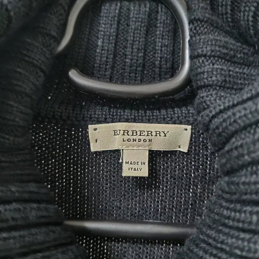 [BUNJANG] Burberry Black Turtleneck Knit Sweater / 버버리 블랙 목폴라 니트