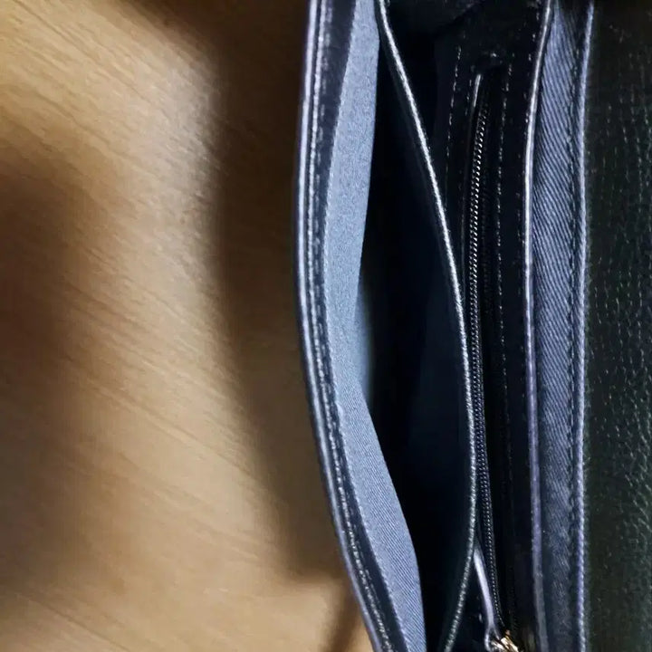 [BUNJANG] J.ESTINA Black Leather Mini Crossbody Bag / 제이에스티나 블랙 가죽 크로스백 미니백