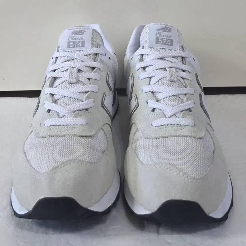 [BUNJANG] New Balance 574 "Green Leaf Classic" Ivory Sneakers / [285] 뉴발란스 574 그린리프 클래식 아이보리