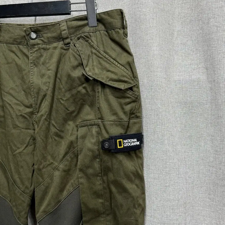 [SOLD OUT] [34] 내셔널지오그래픽 카고 조거팬츠 카키 바지