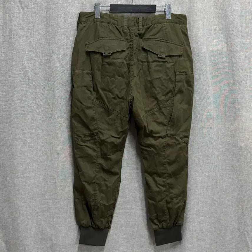 [SOLD OUT] [34] 내셔널지오그래픽 카고 조거팬츠 카키 바지