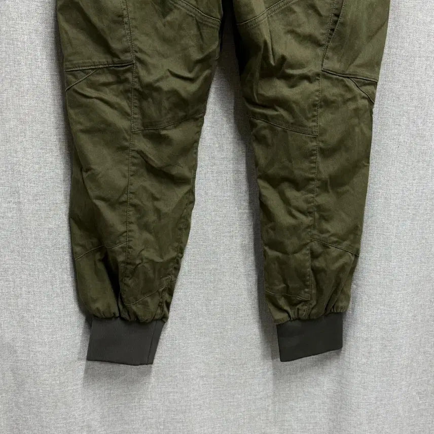 [SOLD OUT] [34] 내셔널지오그래픽 카고 조거팬츠 카키 바지