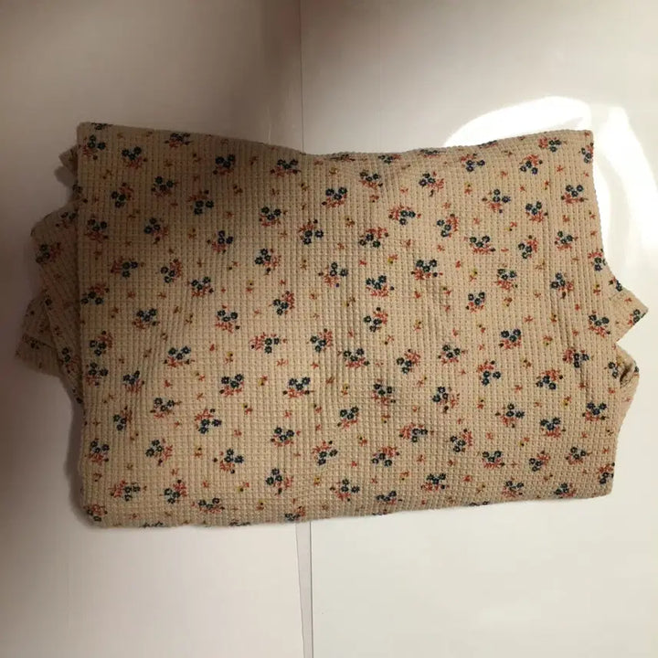 [BUNJANG] Haluminium Front Hole Cardigan Flower / 할로미늄 프론트 홀 가디건 플라워