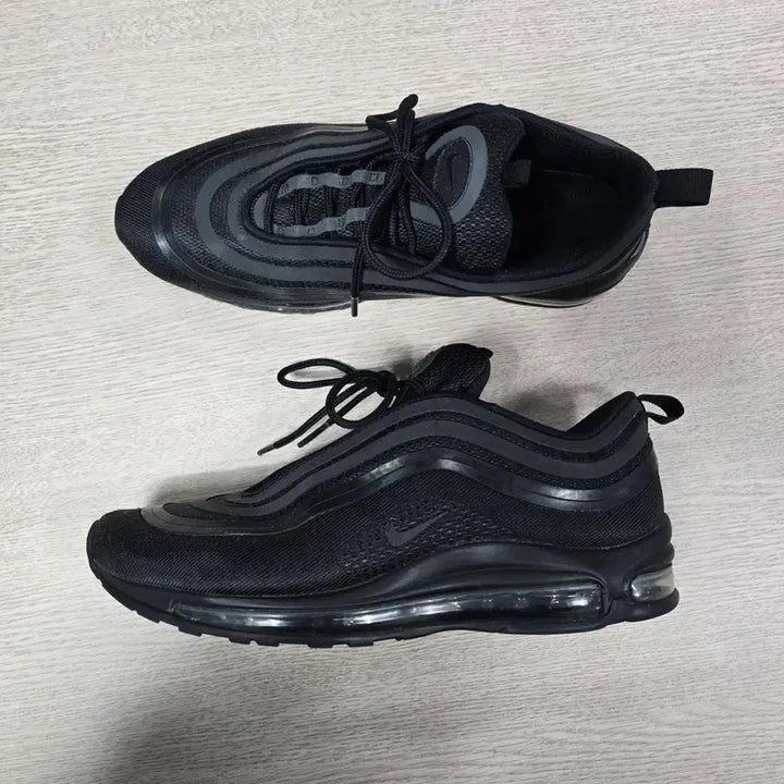 [BUNJANG] Nike Air Max 97 Ultra 17 All Black Sneakers 265mm / ㅡ 나이키 에어맥스 97 울트라 17 올블랙 운동화 265mmㅡ0123
