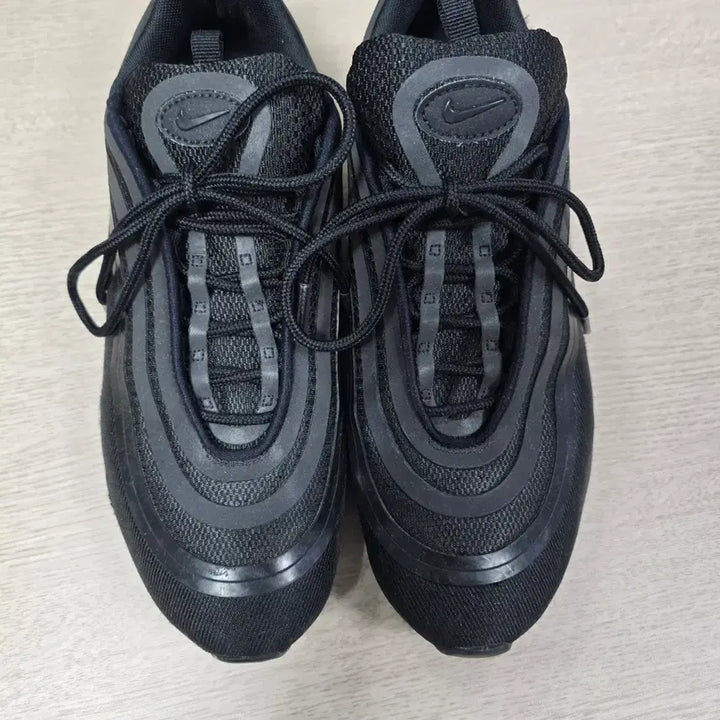 [BUNJANG] Nike Air Max 97 Ultra 17 All Black Sneakers 265mm / ㅡ 나이키 에어맥스 97 울트라 17 올블랙 운동화 265mmㅡ0123