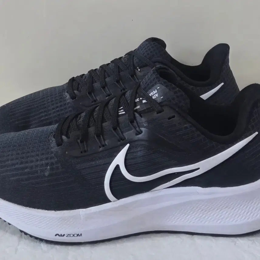 [BUNJANG] Nike Air Zoom Pegasus 39 Black Dark Smoke Grey Running Shoes / [265] 나이키 에어줌 페가수스39 블랙다크스모크그레이ㅡ단종매물,최저가