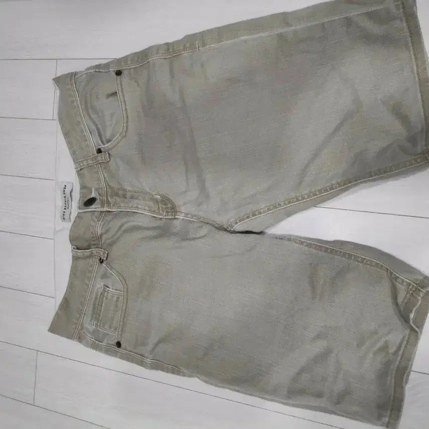 [SOLD OUT] 빈폴바이크리페어샵 베이지 반바지 82