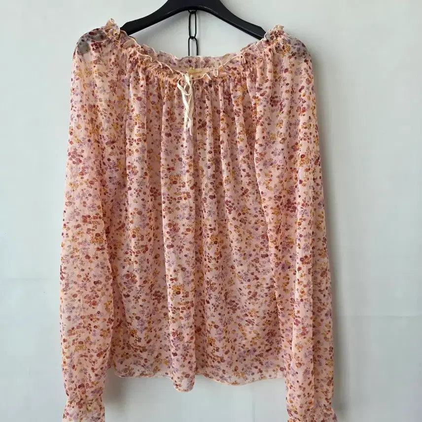 [SOLD OUT] 66-88)시스루 넥밴딩 블라우스