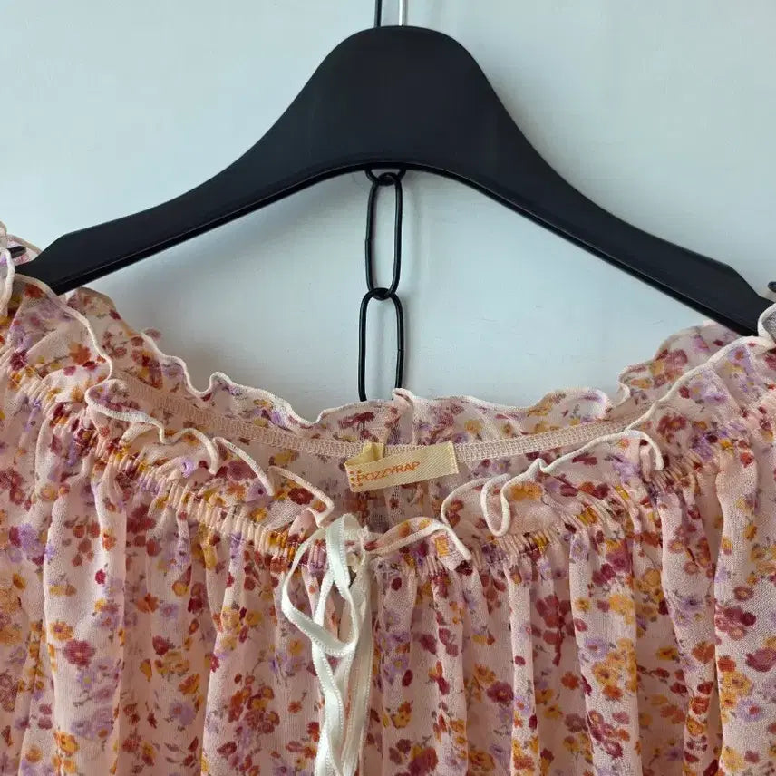 [SOLD OUT] 66-88)시스루 넥밴딩 블라우스