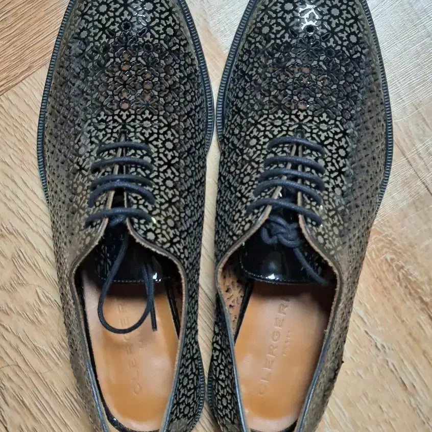 [BUNJANG] Robert Clergerie 35.5 225mm Leather Punching Loafers / 로베르 끌레제리 35.5 약225 펀칭 구두로퍼