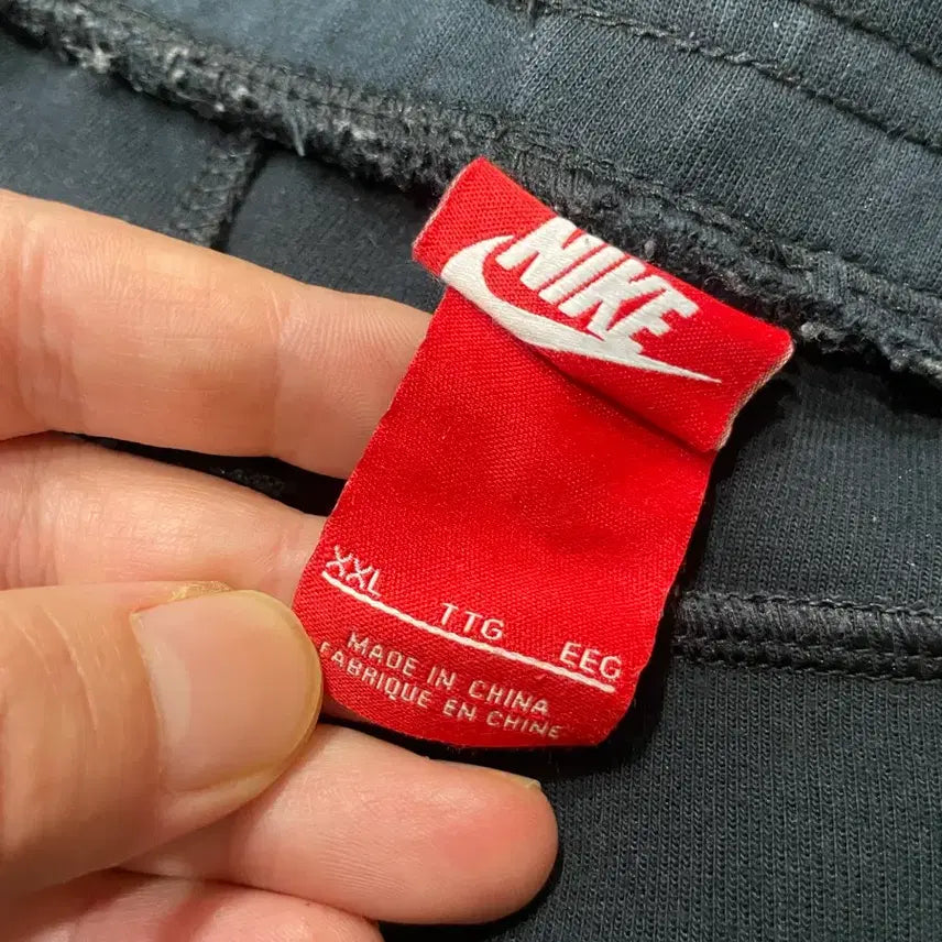 [SOLD OUT] 나이키 블랙 반바지 트레이닝