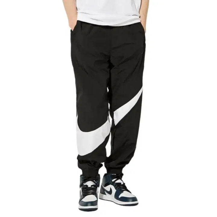 [BUNJANG] Nike Swoosh Woven Track Jogger Pants / 빅스우시 우븐 트랙 조거 팬츠  ar9895-010