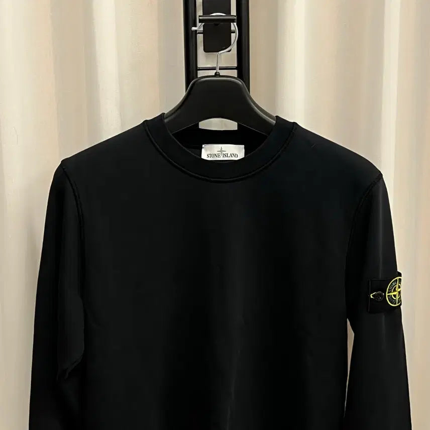 [BUNJANG] Stone Island Badge Sweatshirt Black L / 스톤아일랜드 와펜 맨투맨 블랙 (L)
