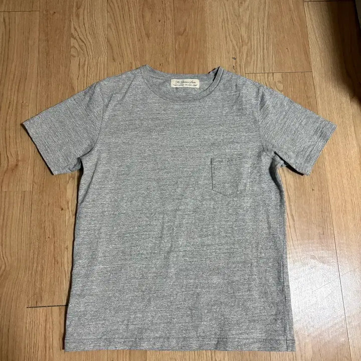 [BUNJANG] Remi Relief Beams Plus Pocket Short Sleeve T-shirt / 레미릴리프 빔즈플러스 포켓 반팔티