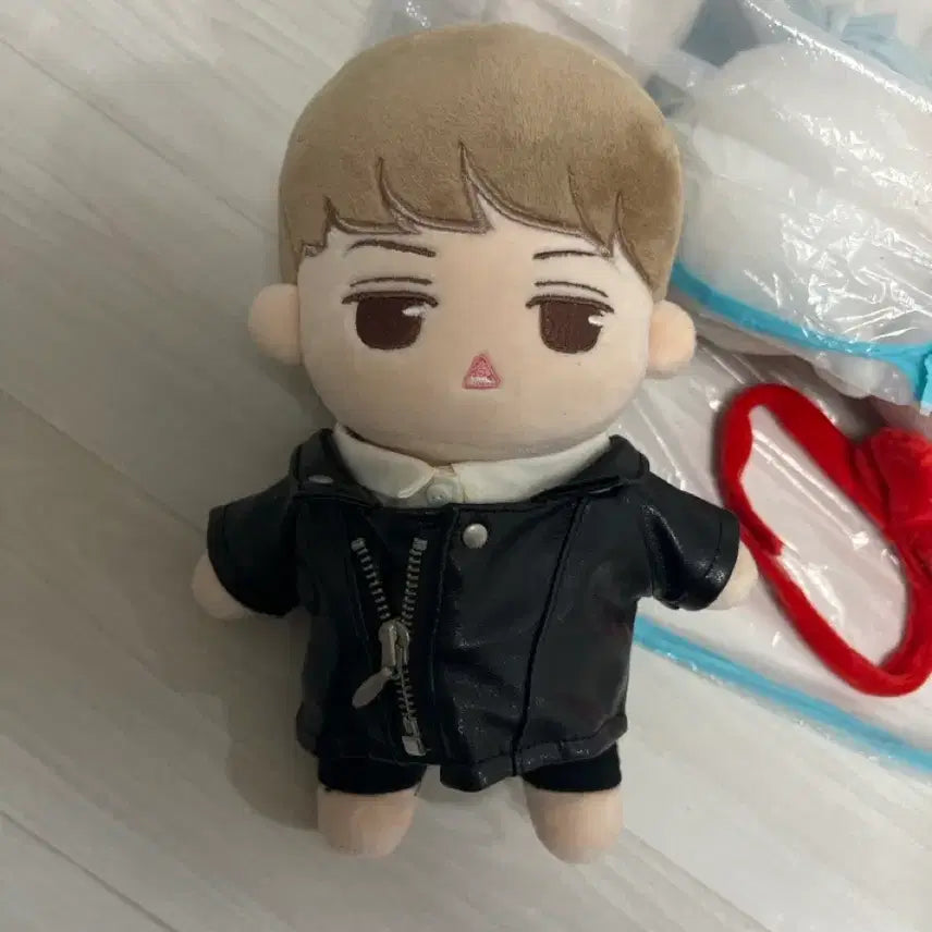[BUNJANG] EXO Sehun Doll / 오세훈 인형