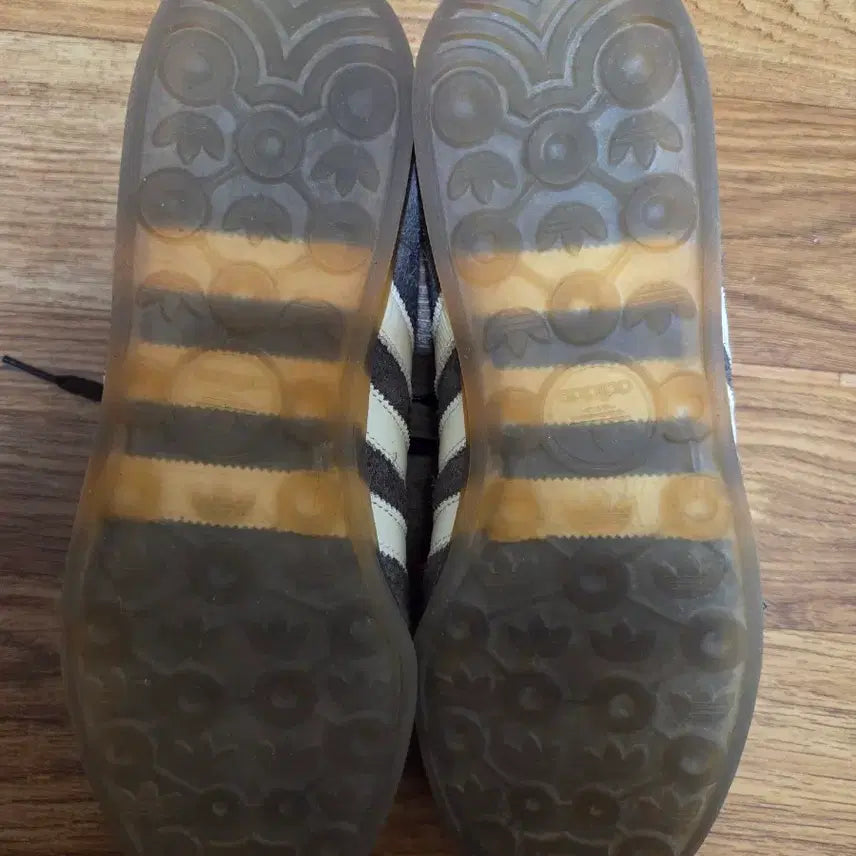 [BUNJANG] Adidas Gazelle Low Pro Dark Brown Sneakers / 가젤 로우 프로 - 다크브라운:크림화이트(260)