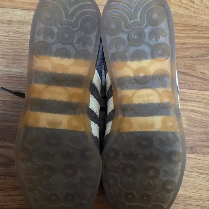 [BUNJANG] Adidas Gazelle Low Pro Dark Brown Sneakers / 가젤 로우 프로 - 다크브라운:크림화이트(260)