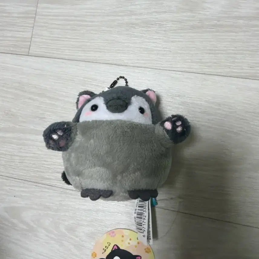 [BUNJANG] Gray Penguin Plush Keychain / 회색 펭귄 인형 키링