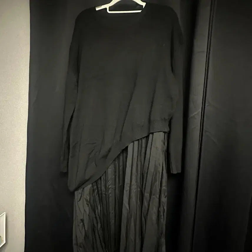 [BUNJANG] Knit Pleated Long Dress Black / 150kg까지 입을 수 있는 니트 플리츠 롱 원피스 블랙