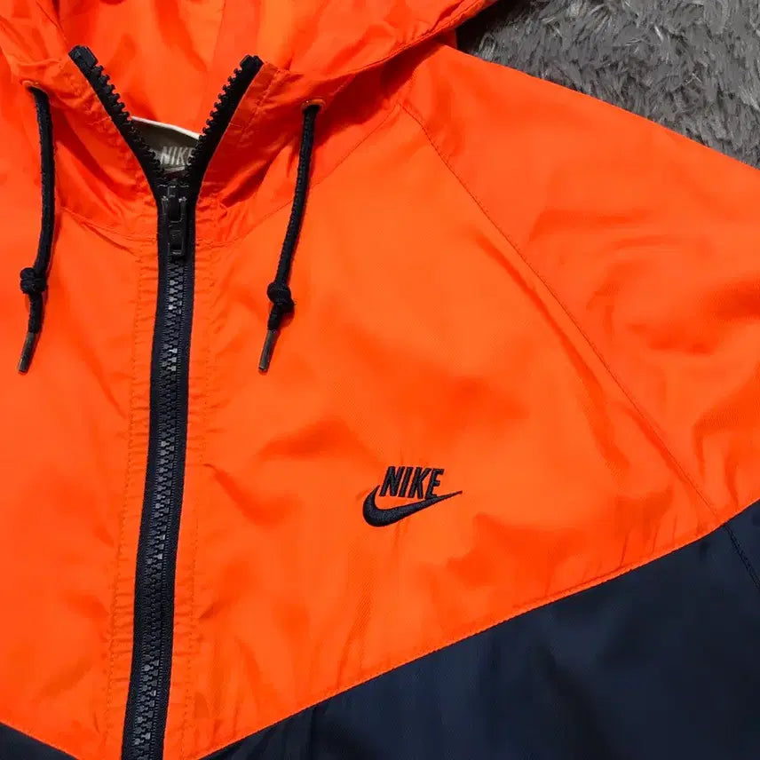 [BUNJANG] Nike Windrunner Hooded Jacket (2XL) / [[2XL, A급, 공용] 나이키(NIKE) 윈드러너 후드 자켓