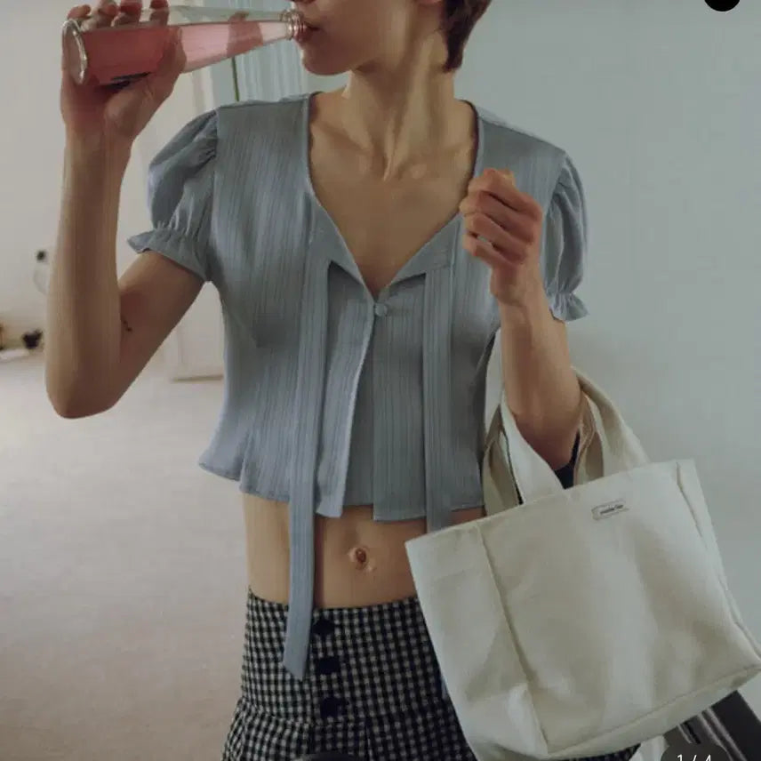 [BUNJANG] 오버듀플레어 블라우스 / 오버듀플레어 블라우스