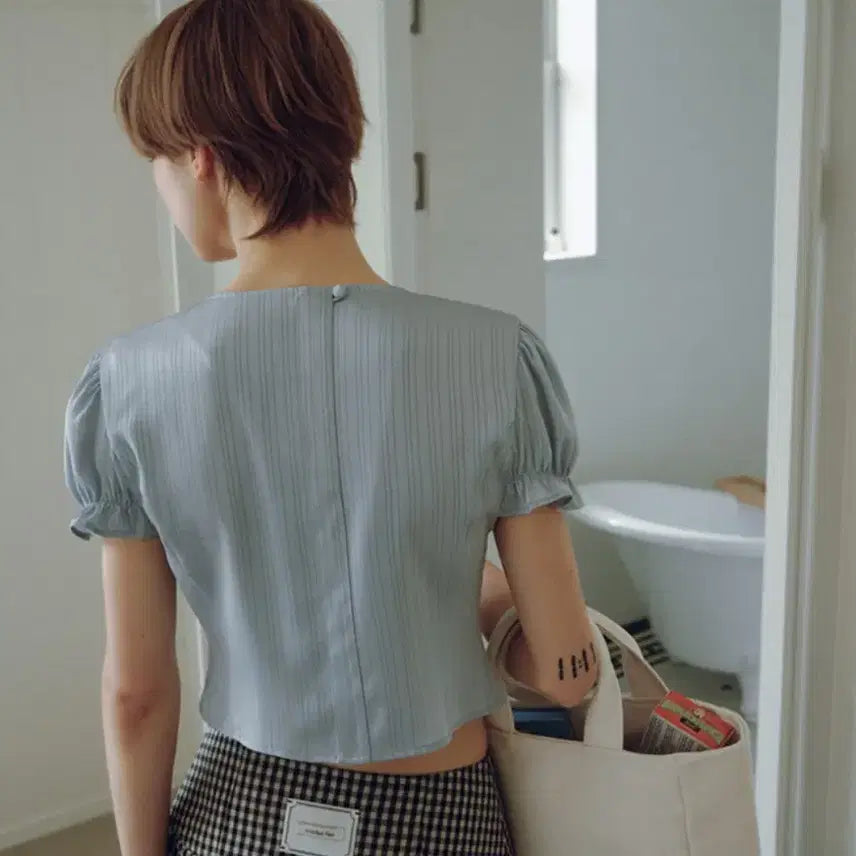 [BUNJANG] 오버듀플레어 블라우스 / 오버듀플레어 블라우스