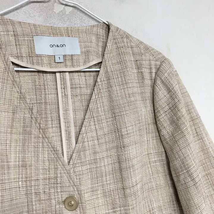 [BUNJANG] On &amp; On Linen Collarless Short Sleeve Jacket Ivory 85 / 온앤온 린넨 노카라 반팔 자켓 85