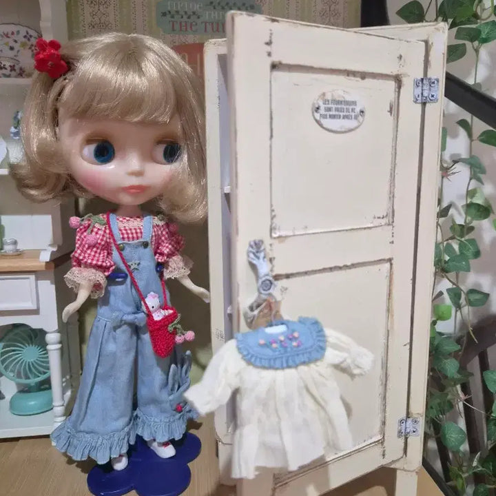 [BUNJANG] Naeil Jabwha Wooden Doll Wardrobe / 내일잡화 인형 원목 옷장