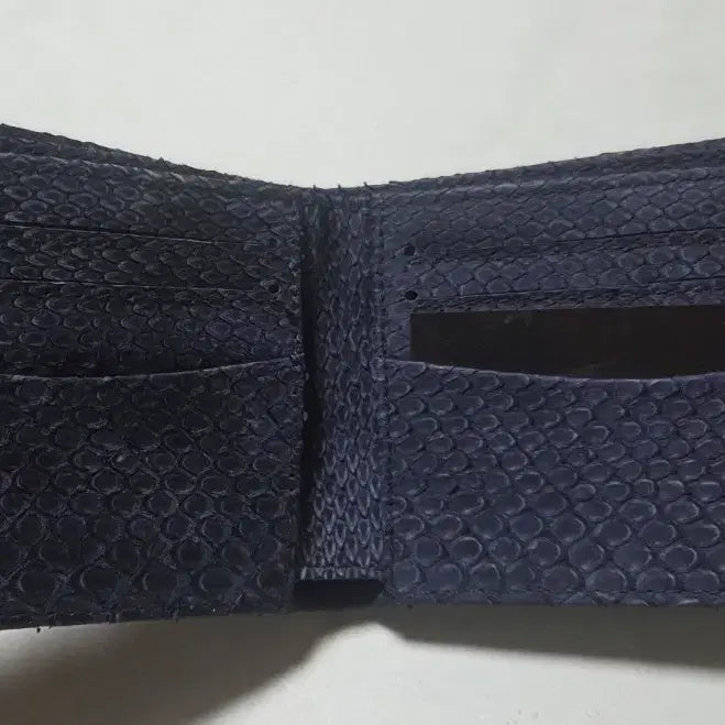 [BUNJANG] Real Python Leather Bifold Wallet with Certificate / [새제품] 리얼 파이톤(뱀가죽) 반지갑 (인증서 포함)