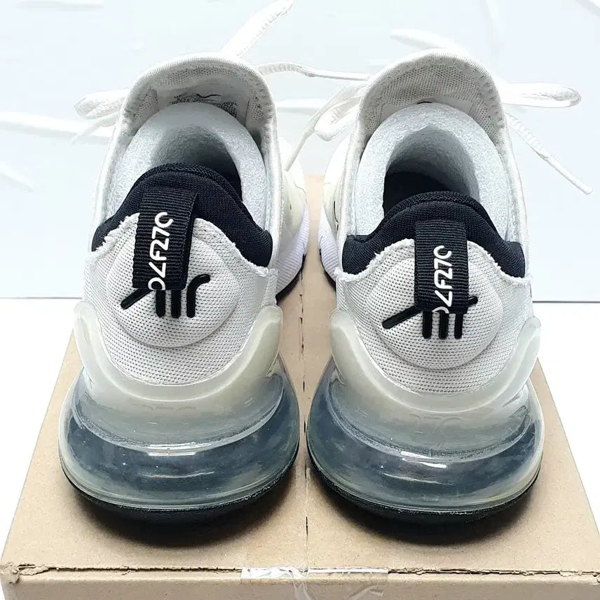 [SOLD OUT] 나이키 에어맥스 270 골프 화이트 블랙 235