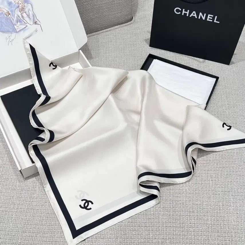 [BUNJANG] Chanel 90cm Silk Scarf / 샤넬 90cm 스카프 정품 미사용 Chanel