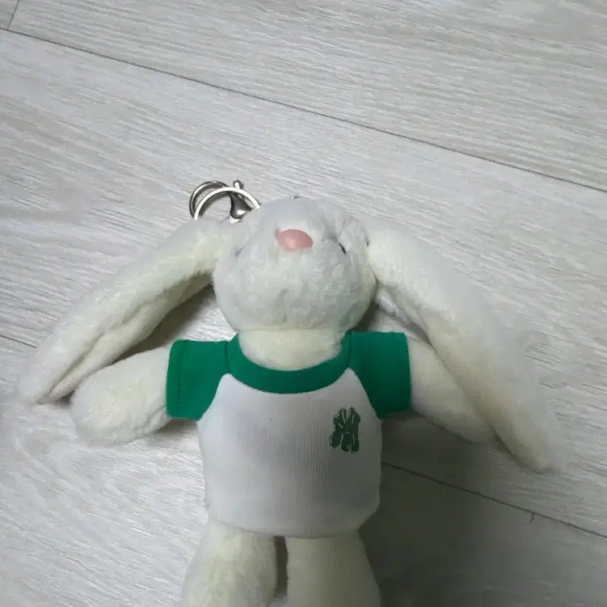 [BUNJANG] Rabbit Plush Keychain White/Green / 토끼 인형 키링 화이트/그린