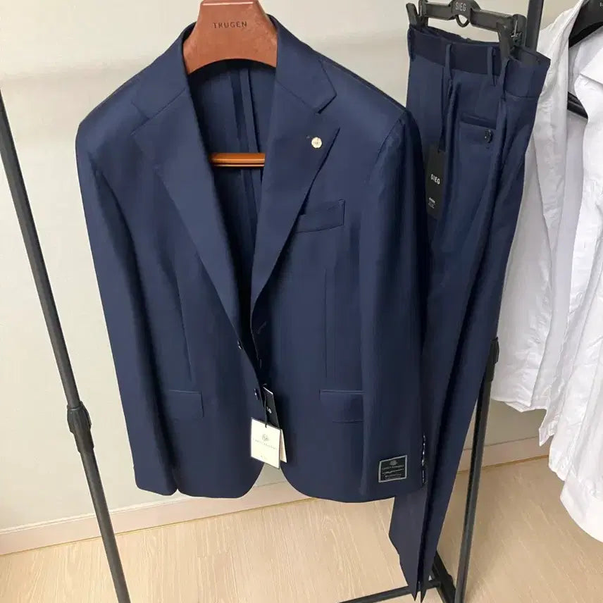 [BUNJANG] Kiton Carlo Barbera Suit / (kiton) 키톤 까를로바베라 수트