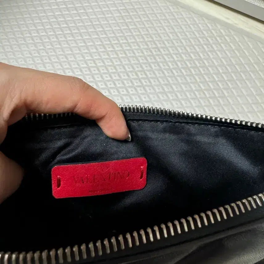 [BUNJANG] Valentino Candystud Clutch Bag / 발렌티노 캔디스터드 클러치백